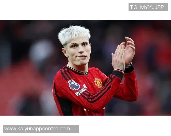 费内巴切冬窗求购莱万遭拒绝球员希望留队至明夏