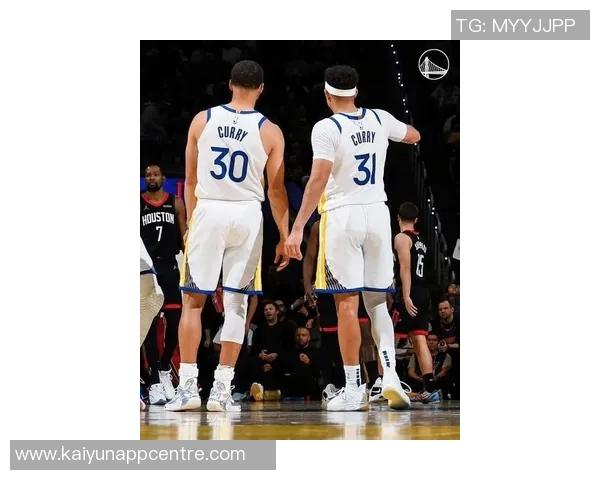 库里晒图热情欢迎新队友兄弟同框合影期待成真瞬间